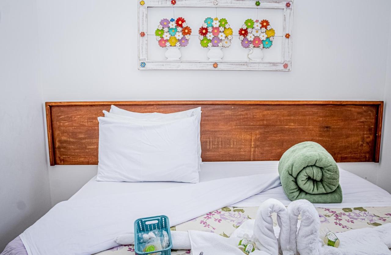 Flats Casa De Violeta Villa ทีราเดนเจส ภายนอก รูปภาพ